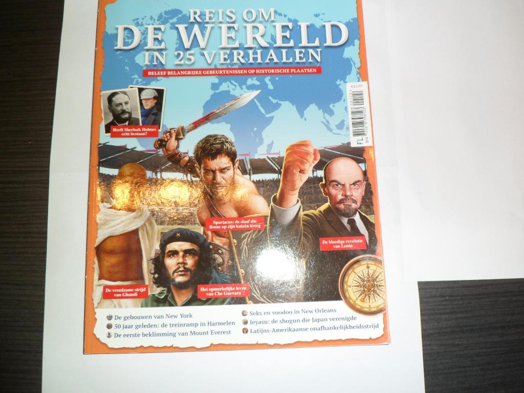 Reis om de wereld in 25 verhalen paperback als nieuw 145 pgs, Boeken, Ophalen, Zo goed als nieuw