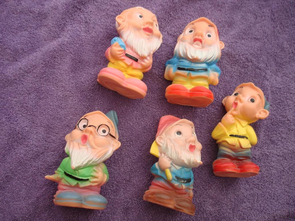 5 kabouters --- piepers, Verzamelen, Ophalen of Verzenden, Sneeuwwitje of Doornroosje, Gebruikt, Beeldje of Figuurtje