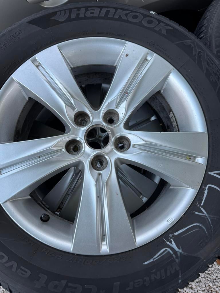 KIA Sportage - Hankook Winterset - 225 60 17 99H, Autos : Pièces & Accessoires, Pneus et Jantes, Pneus hiver, 17 pouces, Enlèvement