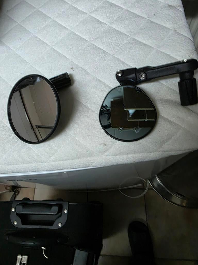 .. Rétroviseurs de vélo + serrure + 3 x sangles + lunettes., Vélos & Vélomoteurs, Enlèvement, Comme neuf