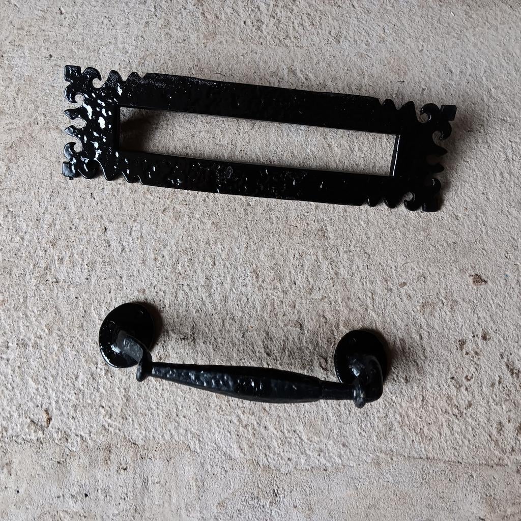 Antieke brievenbusklep en houder, Tuin en Terras, Ophalen, Gebruikt