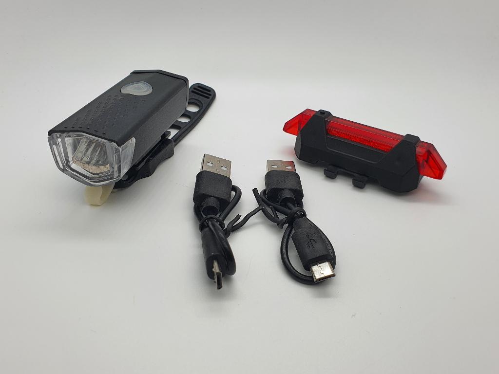 USB-oplaadbare voor- en achter fietslicht, Vélos & Vélomoteurs, Accessoires vélo | Éclairage de vélo, Neuf, Enlèvement ou Envoi