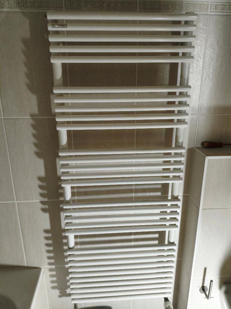 2 Acova handdoekdrogers, Huis en Inrichting, Ophalen, Zo goed als nieuw, Wit, Handdoekenrek