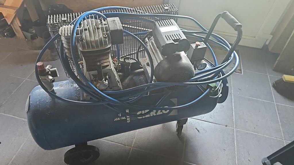 Compresseur d'atelier 2.2Kw -100L, Bricolage & Construction, Compresseurs