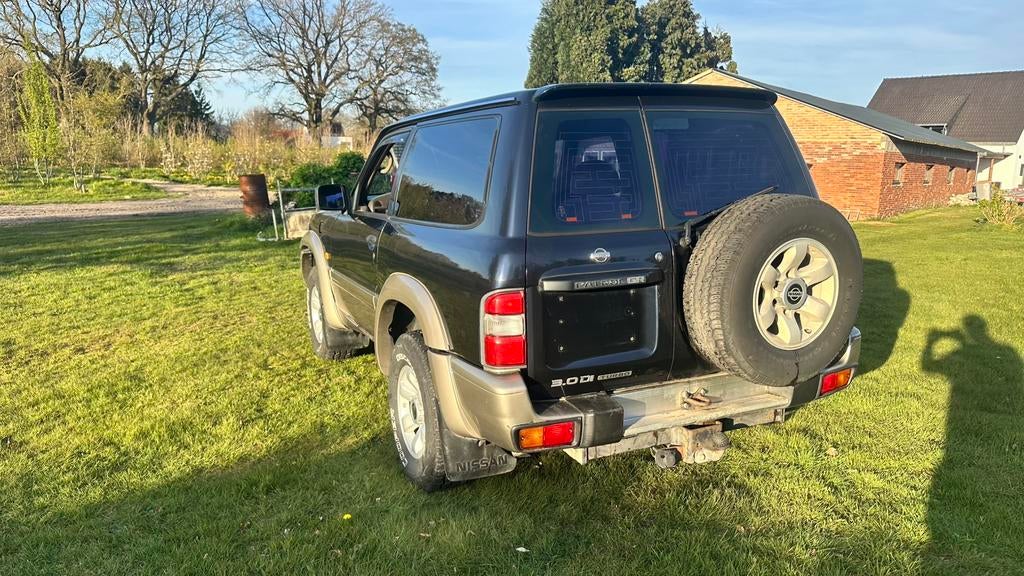 Nissan patrol y61, Autos, Nissan, Particulier, Patrol, Diesel, SUV ou Tout-terrain, 2 portes, Boîte manuelle, Bleu, Gris, Enlèvement