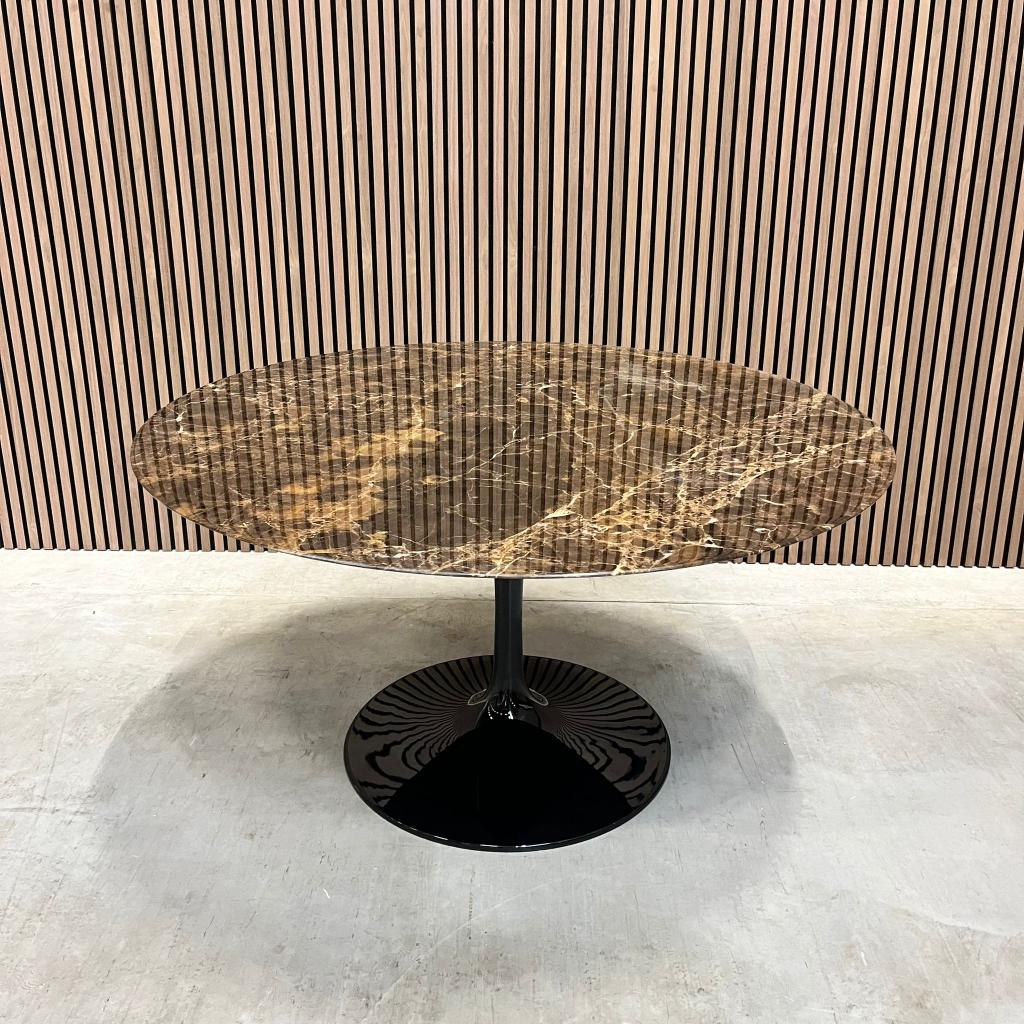 Knoll Saarinen Tulip tafel - Emperador - 137 cm, Antiek en Kunst, Ophalen of Verzenden