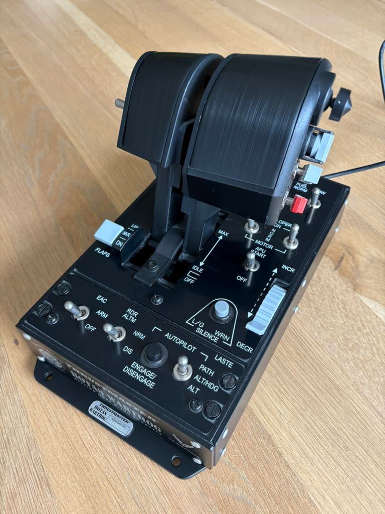 Pack Hotas Warthog + pédales de gouvernail, Enlèvement ou Envoi, Comme neuf