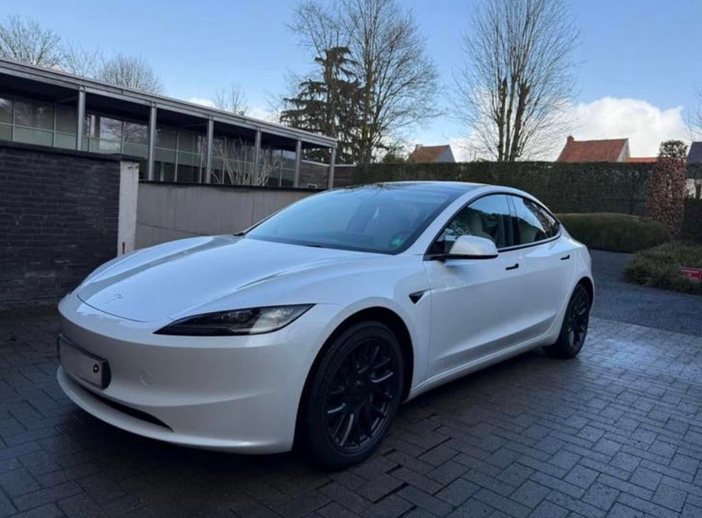 Tesla Model 3 Highland LR AWD — €28.843 | of €749/m lease, Auto's, Automaat, 4 deurs, Euro 6, Wit