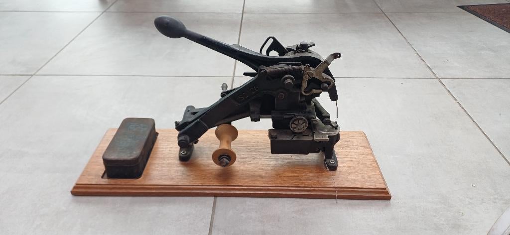 Antieke Junker & Ruh  lederstikmachine SD-28, Antiek en Kunst, Ophalen