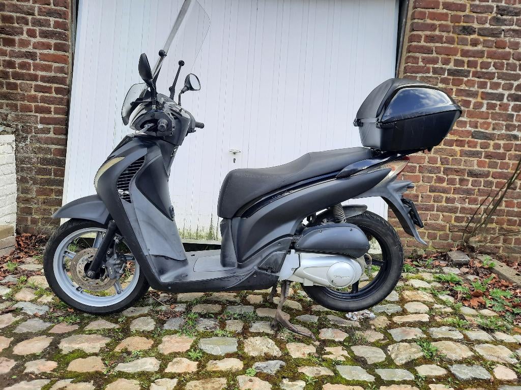 Scooter Honda SH 125, Scooter, Particulier, 1 cylindre, 125 cm³