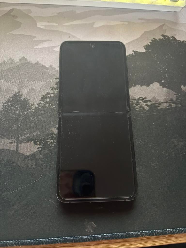 Samsung flip 4, Telecommunicatie, Ophalen, Gebruikt, Zwart, Touchscreen