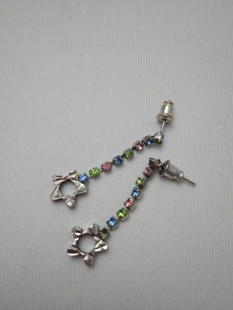 90's oorbellen gekleurde strass, Handtassen en Accessoires, Oorbellen, Nieuw, Hangers, Zilver, Groen, Met strass, Ophalen of Verzenden