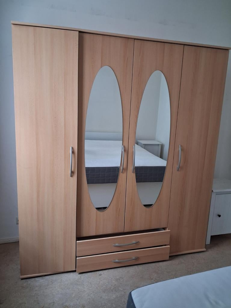 Garde robe, 25 à 50 cm, Avec tablette(s), 150 à 200 cm, Synthétique