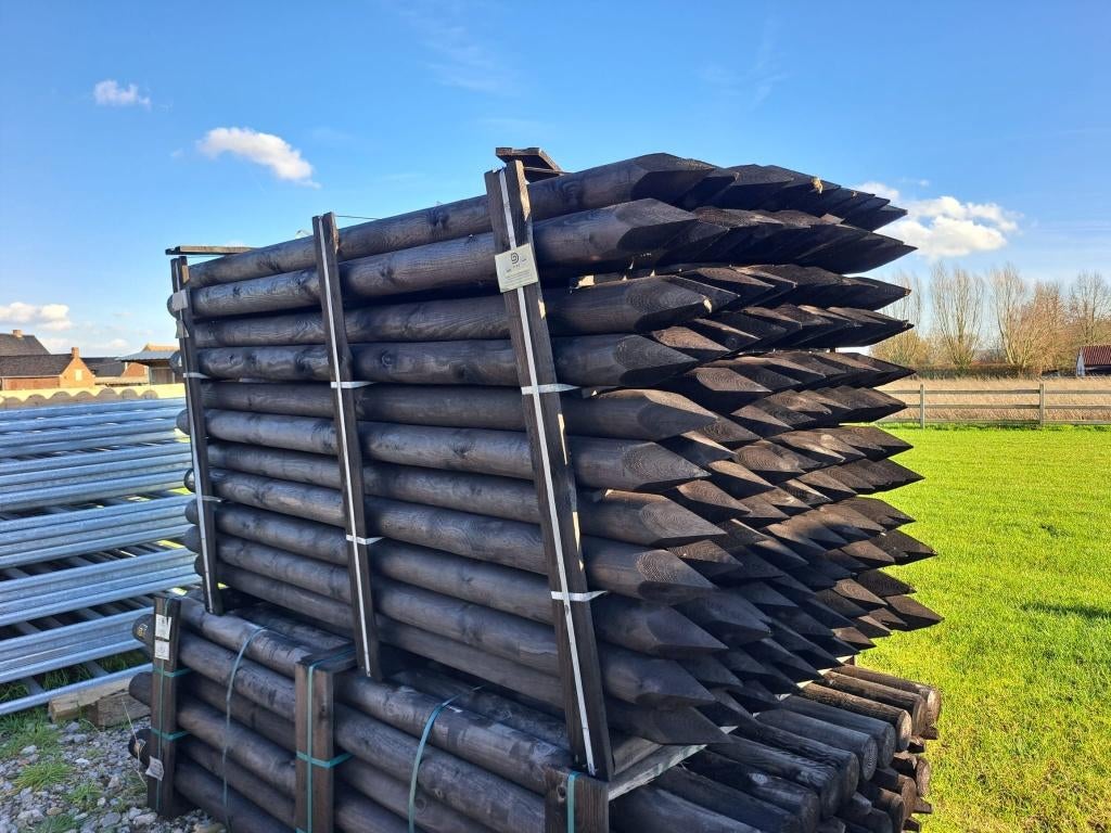 Gefreesde Dura palen 2m met dubbele impregnatie op voorraad, Dieren en Toebehoren, Weidegang, 2 of 3 paarden of pony's