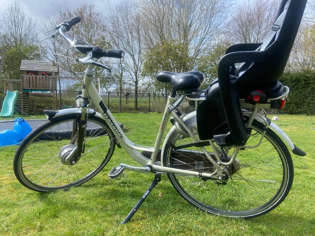 Elektrische fiets (batterij aan vervanging toe), Fietsen en Brommers, Ophalen, Gebruikt, Gazelle