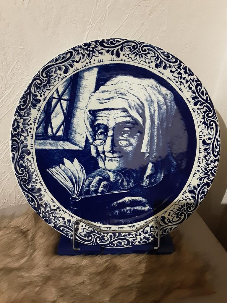 Wandbord lezende vrouw ! DELFT, Antiek en Kunst, Ophalen