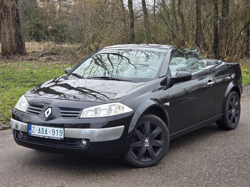 Renault Mégane Cabrio AUTOMAAT - 2.0i - 2004 - Leder,Digi AC, Auto's, 4 zetels, Beige, Elektrische ramen, Cabriolet
