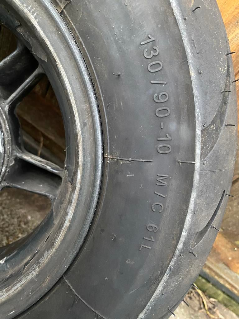 Mbk booster band met velg, Fietsen en Brommers, Brommeronderdelen | Scooters, Ophalen, Zo goed als nieuw