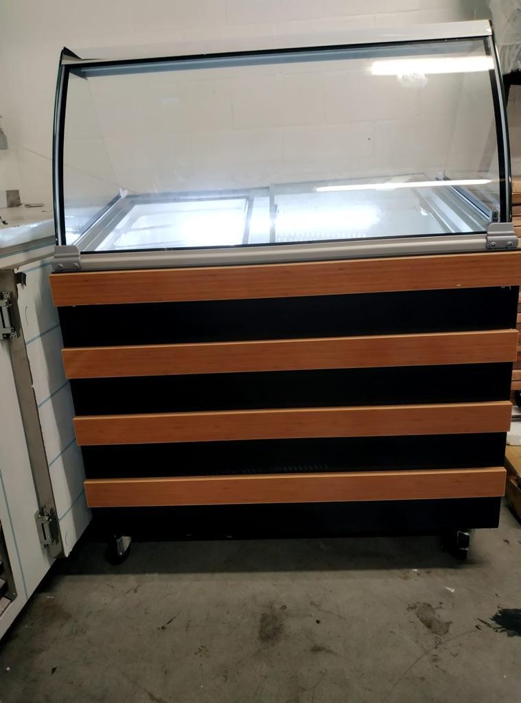 Vitrine à glace Ugur neuve avec LED-qualité professionnelle, Articles professionnels, Enlèvement