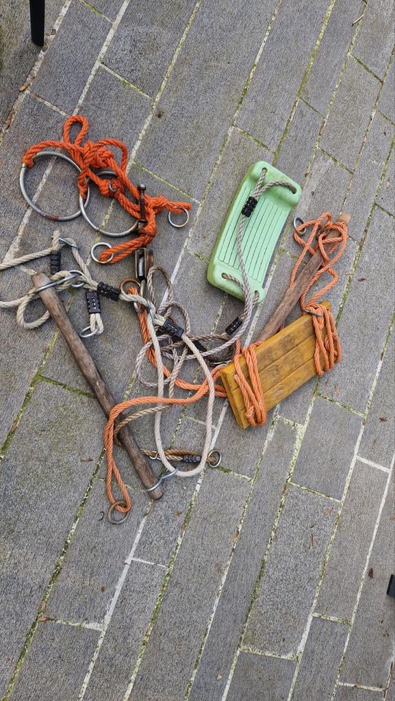 2 schommels, 2 trapeses en ringen., Kinderen en Baby's, Speelgoed | Buiten | Speeltoestellen, Ophalen