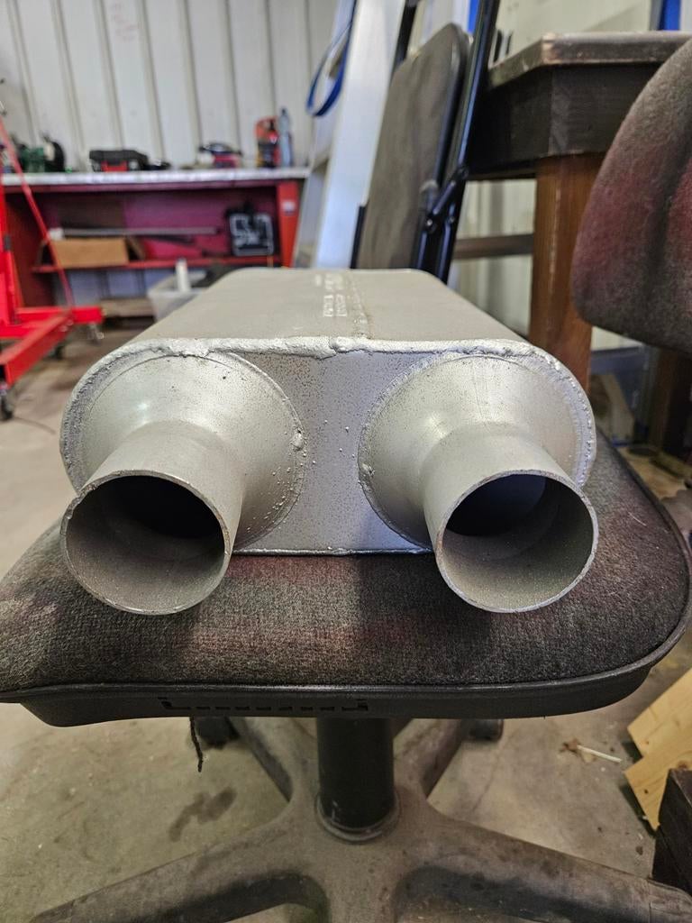 Nieuwe flowmaster uitlaatpot, Ophalen