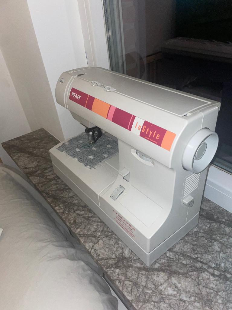 machine à coudre, Hobby & Loisirs créatifs, Machines à coudre & Accessoires, Enlèvement, Utilisé, Machine à coudre, Pfaff