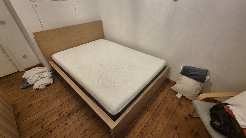 Ikea Bed Malm 140x200cm + lattenbodem, Huis en Inrichting, Slaapkamer | Bedden, Gebruikt, Twijfelaar, 140 cm, 200 cm, Beige, Ophalen