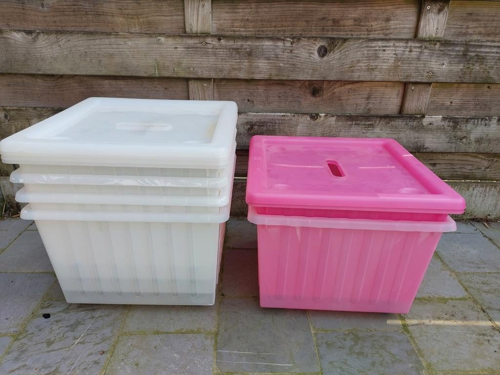 Opbergboxen met deksel, Ophalen