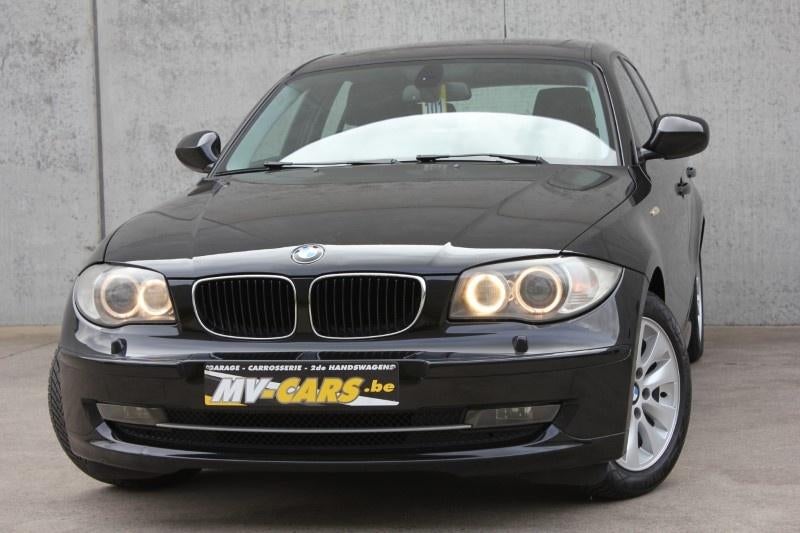 BMW 118i Xenon/Schuifdak/Navi..., Auto's, BMW, Euro 5, Zwart, 4 cilinders, Leder en Stof
