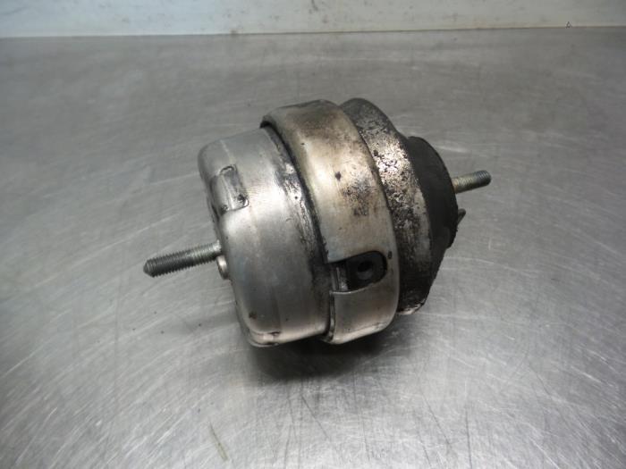 Support moteur d'un Audi A6 (A6 97-), Autos : Pièces & Accessoires, -, 3 mois de garantie, Audi, Utilisé