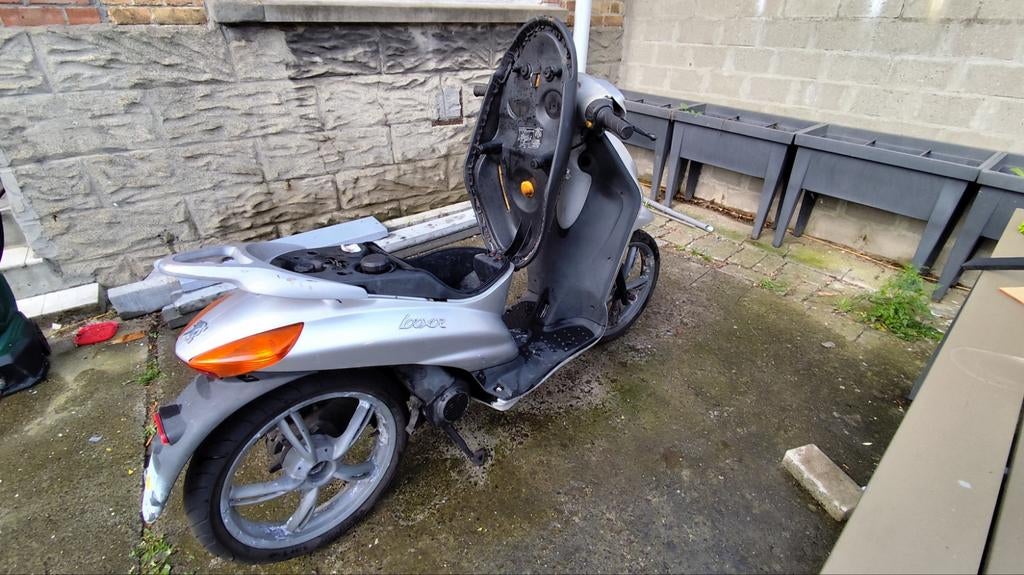 Peugeot Looxor voor opmaak of onderdelen te koop, Enlèvement, Utilisé, Classe B (45 km/h), Peugeot