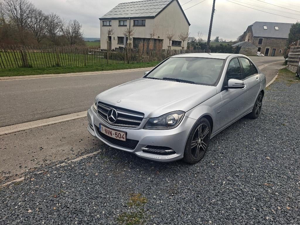 Mercedes c180, Autos, Achat, Boîte manuelle, Noir, 5 portes