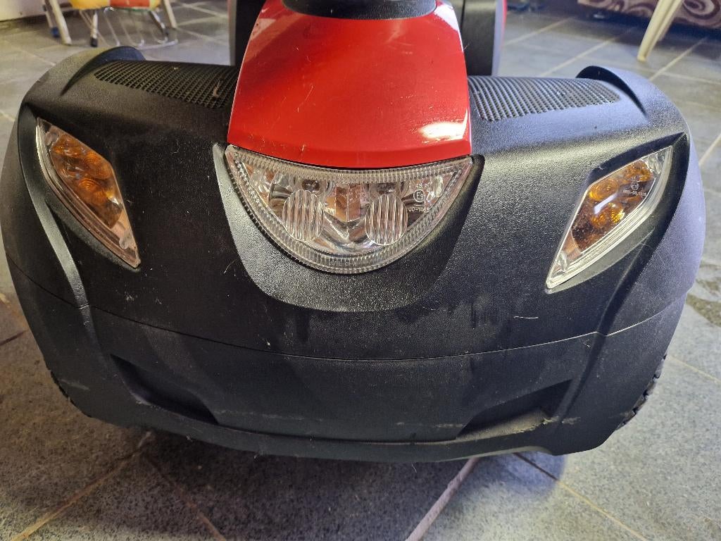 Trottinette Invacare Comet Pro 4W 2019 en excellent état, 15 km ou moins, Comme neuf, Enlèvement, Invacare