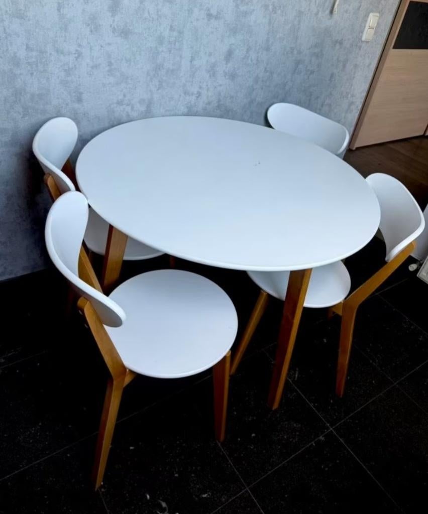 Table à manger ronde avec chaises, Maison & Meubles, Enlèvement, Comme neuf