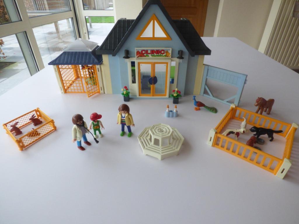 Playmobil dierenkliniek & operatiekwartier, Ophalen, Zo goed als nieuw