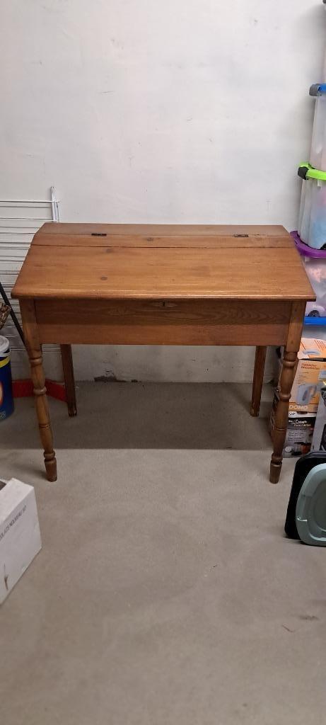 Secrétaire en bois, Enlèvement, Utilisé