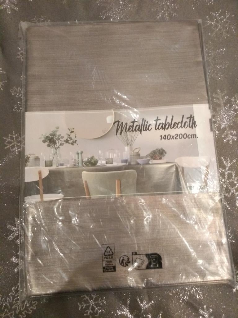 Nappe en vinyl rectangulaire 200X140 ARGENTE ou DORÉ/PVC, Enlèvement, Neuf