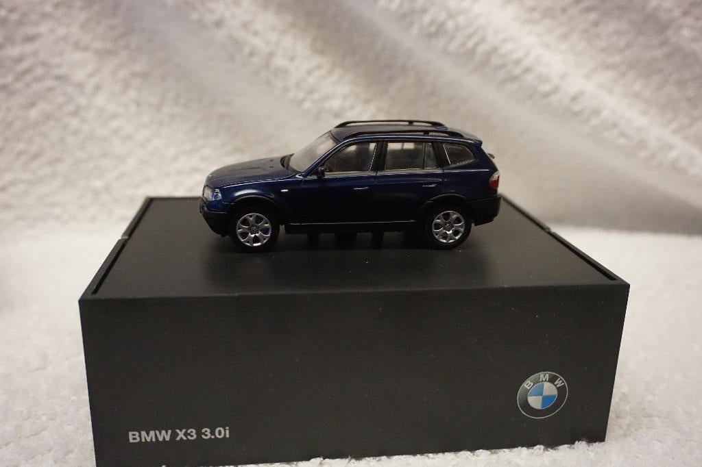 BMW X3 3.0i Mystic blauw 2004 1:43 KYOSHO 80420300729, Hobby & Loisirs créatifs, Voitures miniatures | 1:43, Enlèvement ou Envoi