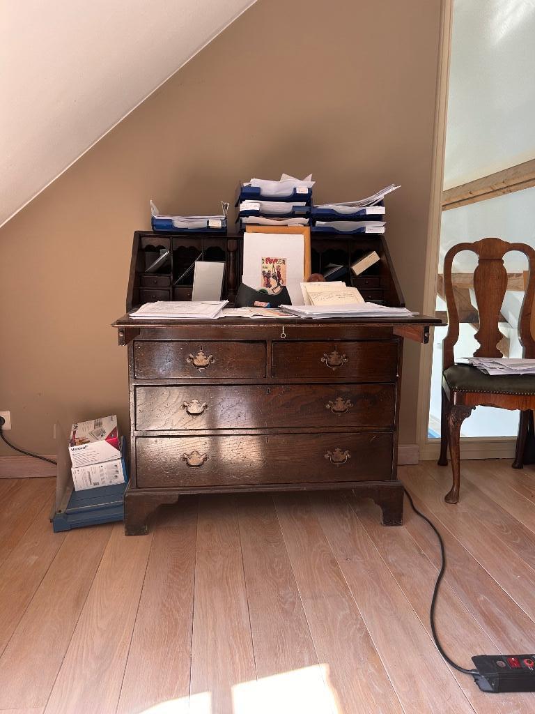 secrétaire de bureau à discuter, Enlèvement, Utilisé