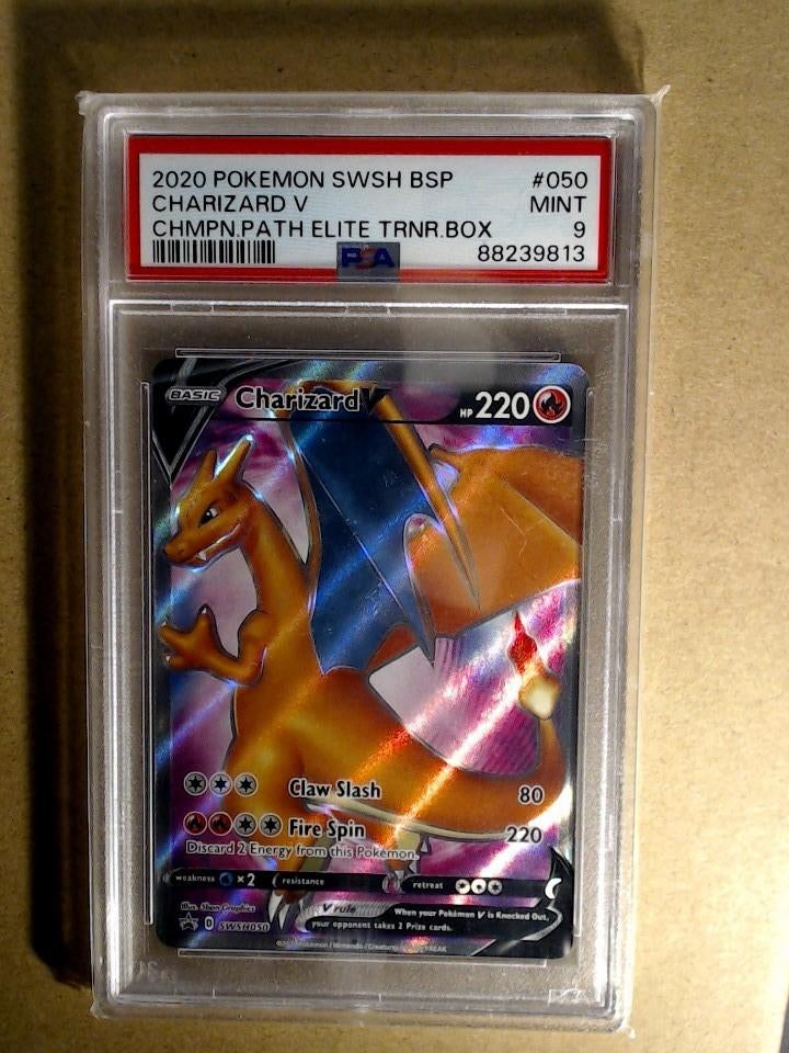 Charizard V (SWSH 050) - PSA9 - #147, Ophalen of Verzenden, Nieuw, Losse kaart