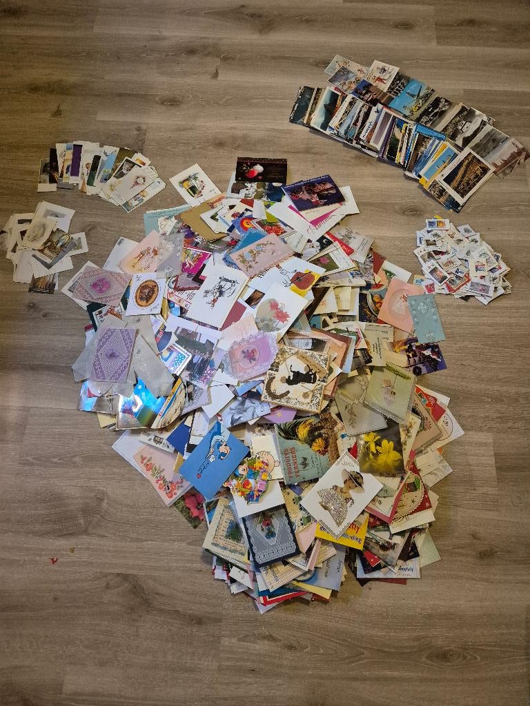 collection 2000 pièces : cartes postales (200), diverses..., Collections, Cartes postales | Thème, Enlèvement ou Envoi, Affranchie