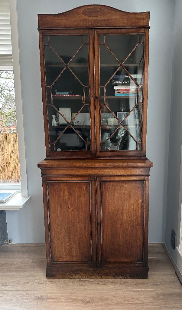 Engelse antieke mahonie kast, Antiek en Kunst, Antiek | Meubels | Kasten, Ophalen