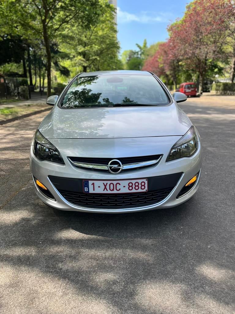 Opel Astra 1.6 benzine (2013), Auto's, Opel, Euro 5, 5 deurs, Particulier, Astra
