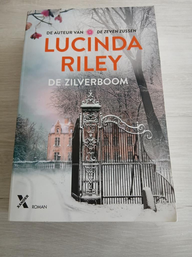 Lucinda Riley (aan 3 euro of 4 euro, als nieuw), Boeken, Ophalen of Verzenden, Zo goed als nieuw, Lucinda Riley