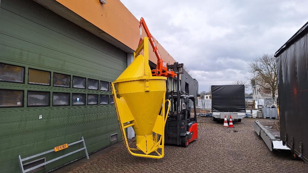 betonkubel 1.500 liter, Enlèvement, Utilisé