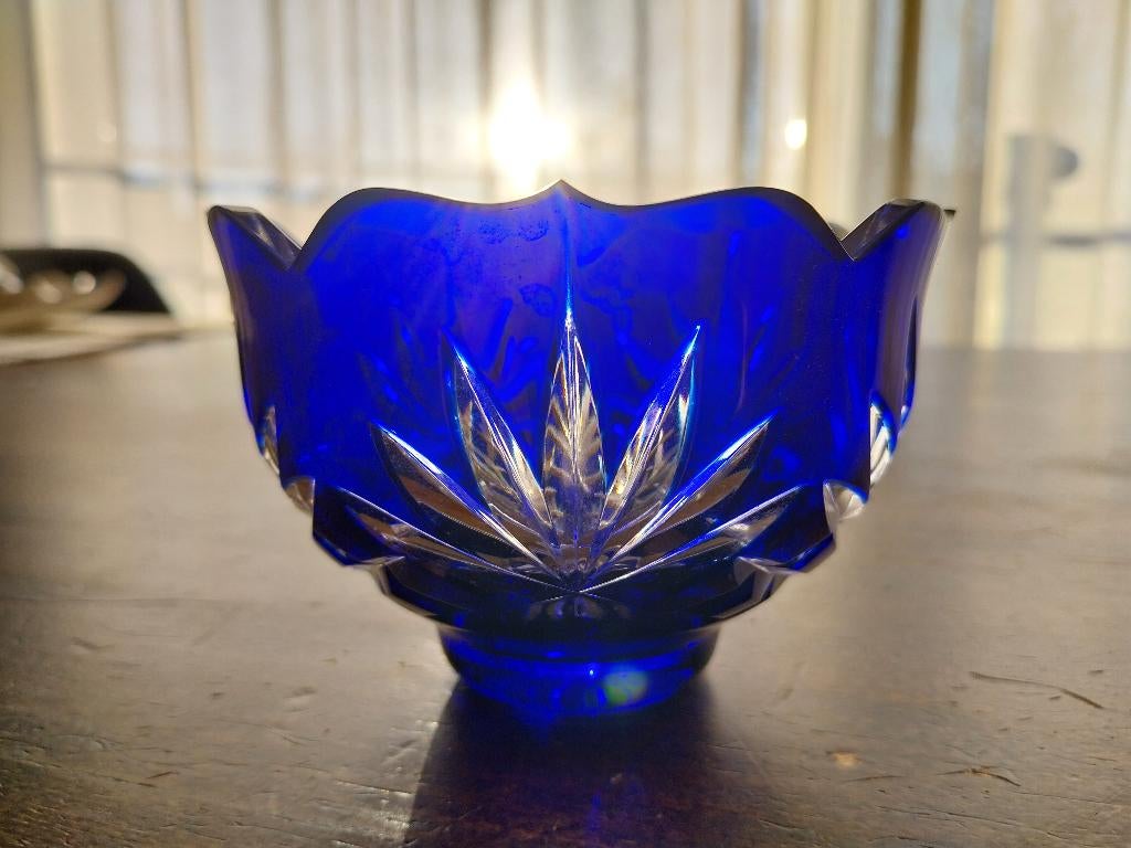 Coupe en cristal, Enlèvement