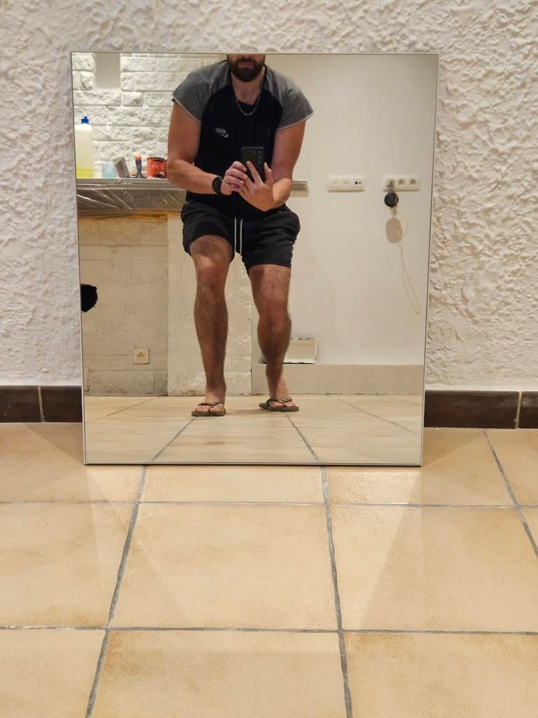 Miroir  maison, Enlèvement