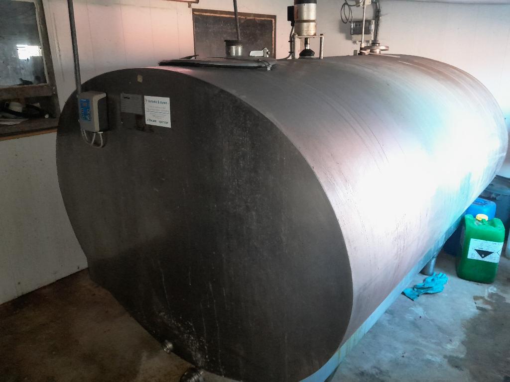 melktank mueller 3300l met nieuwe koelgroep, Articles professionnels, Agriculture | Outils, Enlèvement, Élevage, Technologie laitière