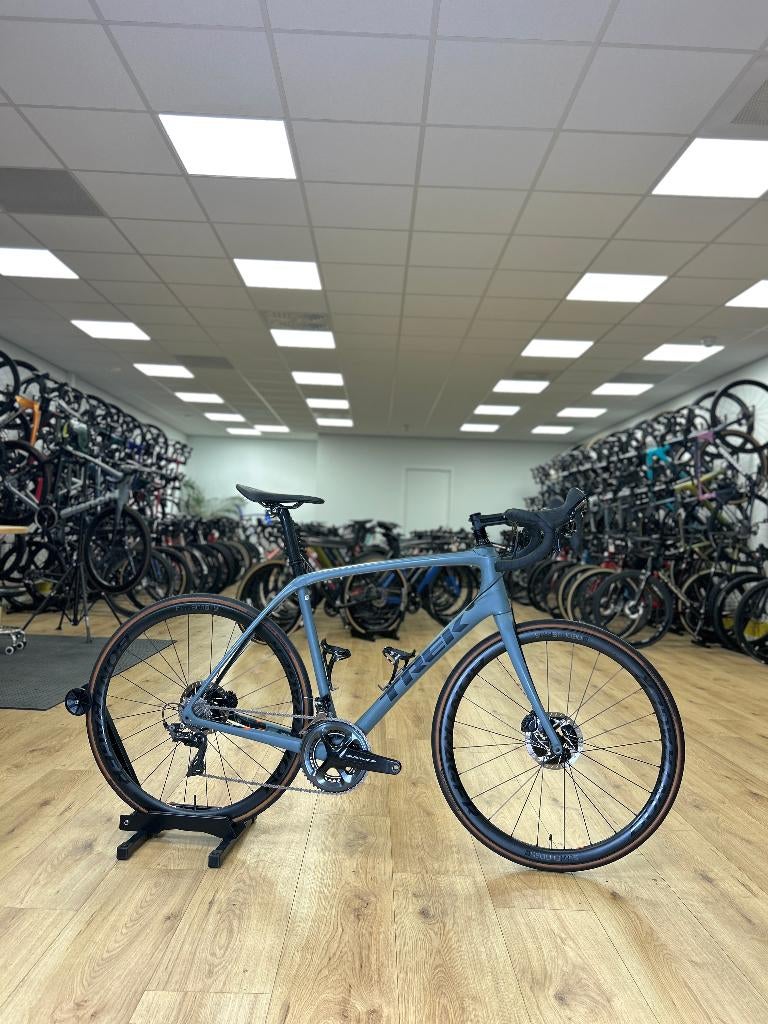 Trek Domane SL8 Disc Carbon Racefiets, Ophalen of Verzenden, Zo goed als nieuw