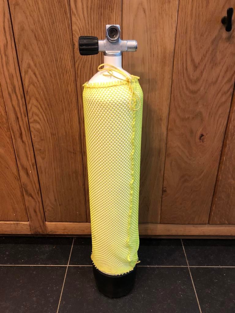 Duikfles 8,5L van 2022, nieuwstaat, uit de keur., Watersport en Boten, Duiken, Ophalen, Zo goed als nieuw, Duikfles